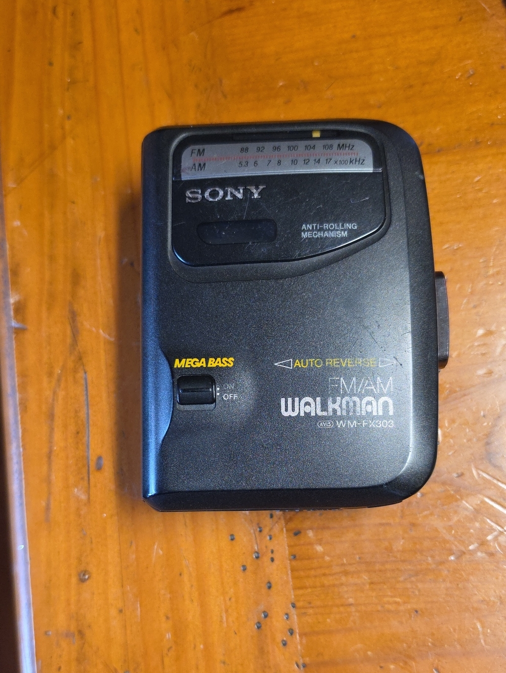Sony Black FM/AM Walkman WM-FX303 Portable Cassette Player